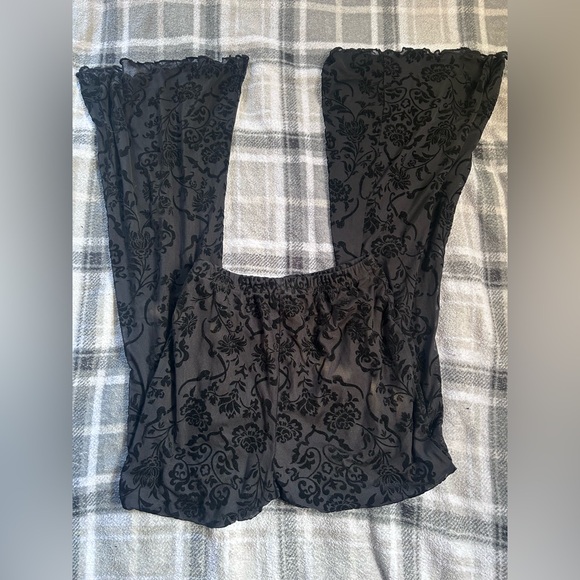 Romwe Gothic Floral Lace Flare Pants - Picture 3 of 5